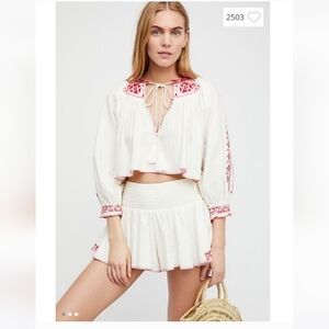 "Maraviosa Madeline" Short set.